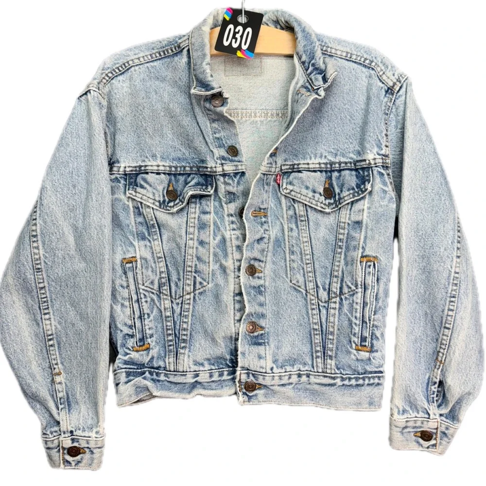 Levi's Trucker Jacket YTH L Light Blue Denim Vintage 90s Made in USA Distressed